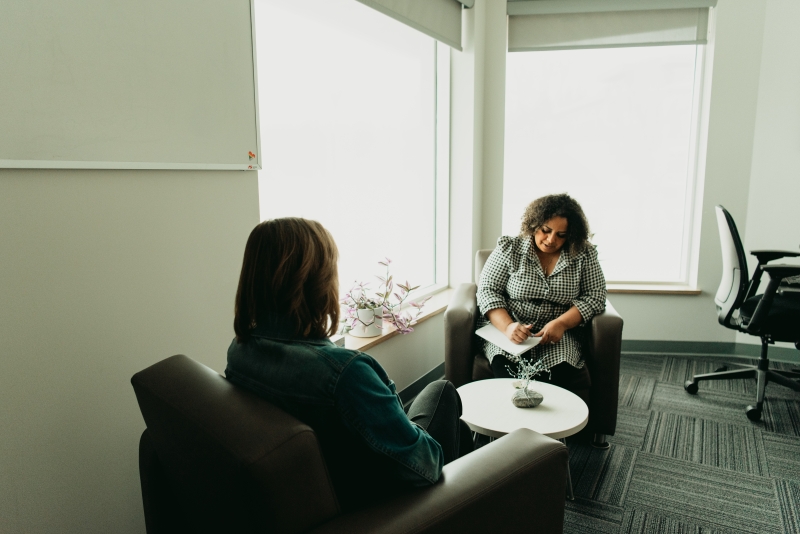 Counsellor and patient in a counselling session